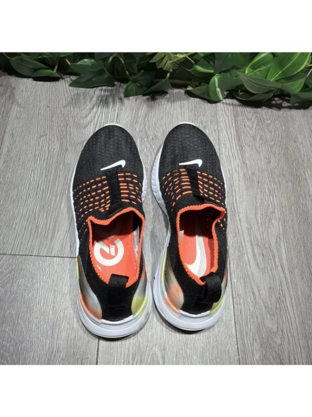 NIKE REACT DD9668-001 Black Coral Slip On Athletic Shoes Womens Size 6 - Picture 6 of 10